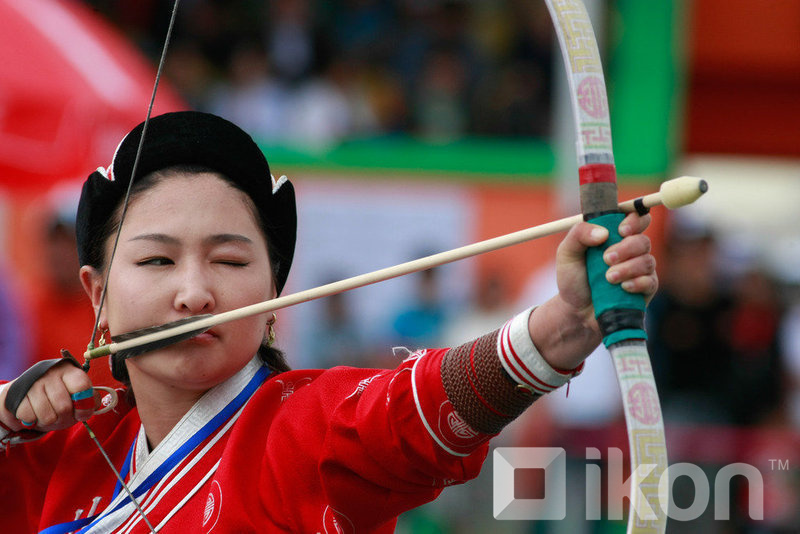 Mongolian archer woman